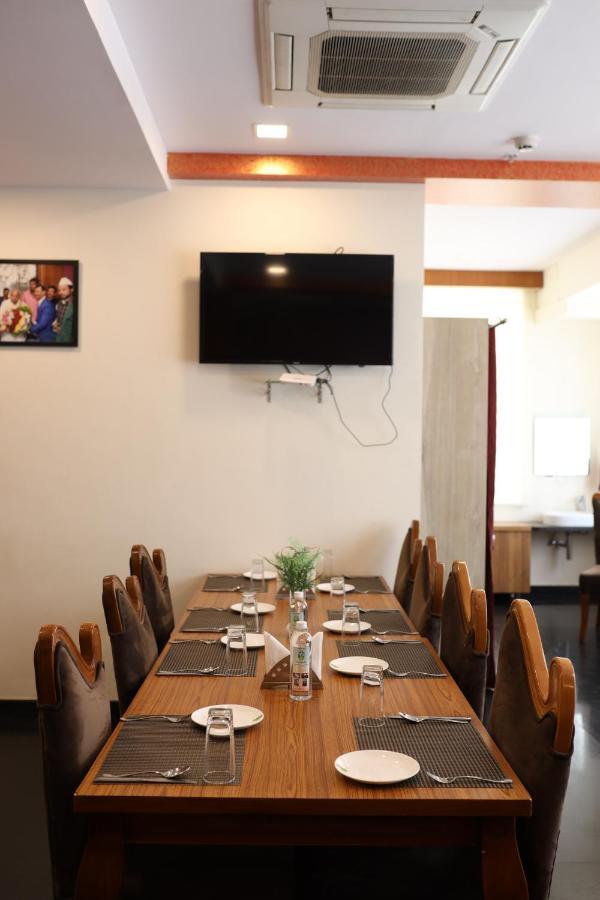 Npg Hotel Bangalore Just 10 Mins Drive From The Kempegowda International Airport Eksteriør billede