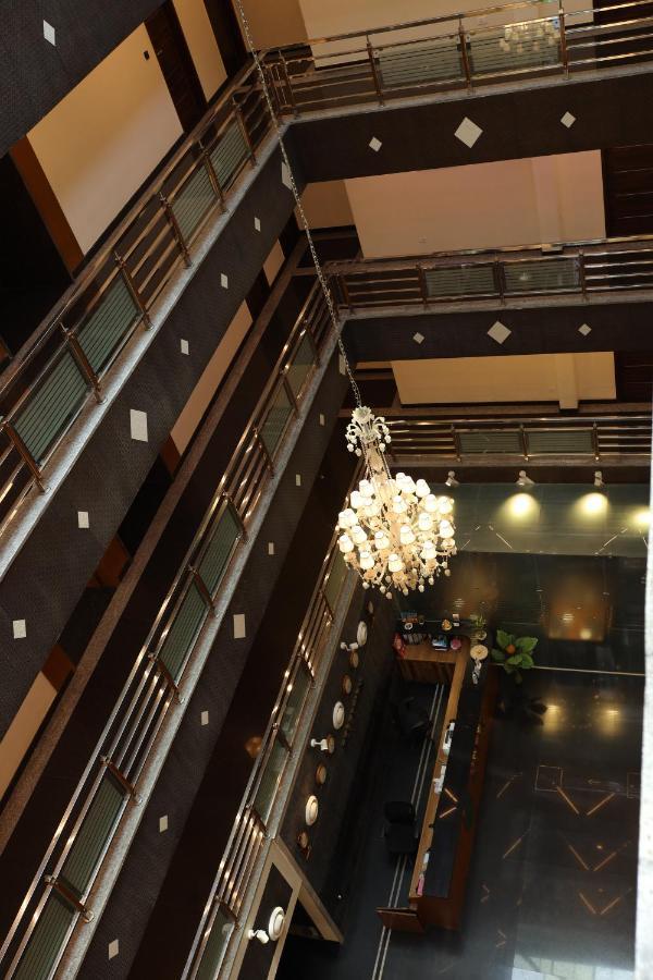 Npg Hotel Bangalore Just 10 Mins Drive From The Kempegowda International Airport Eksteriør billede