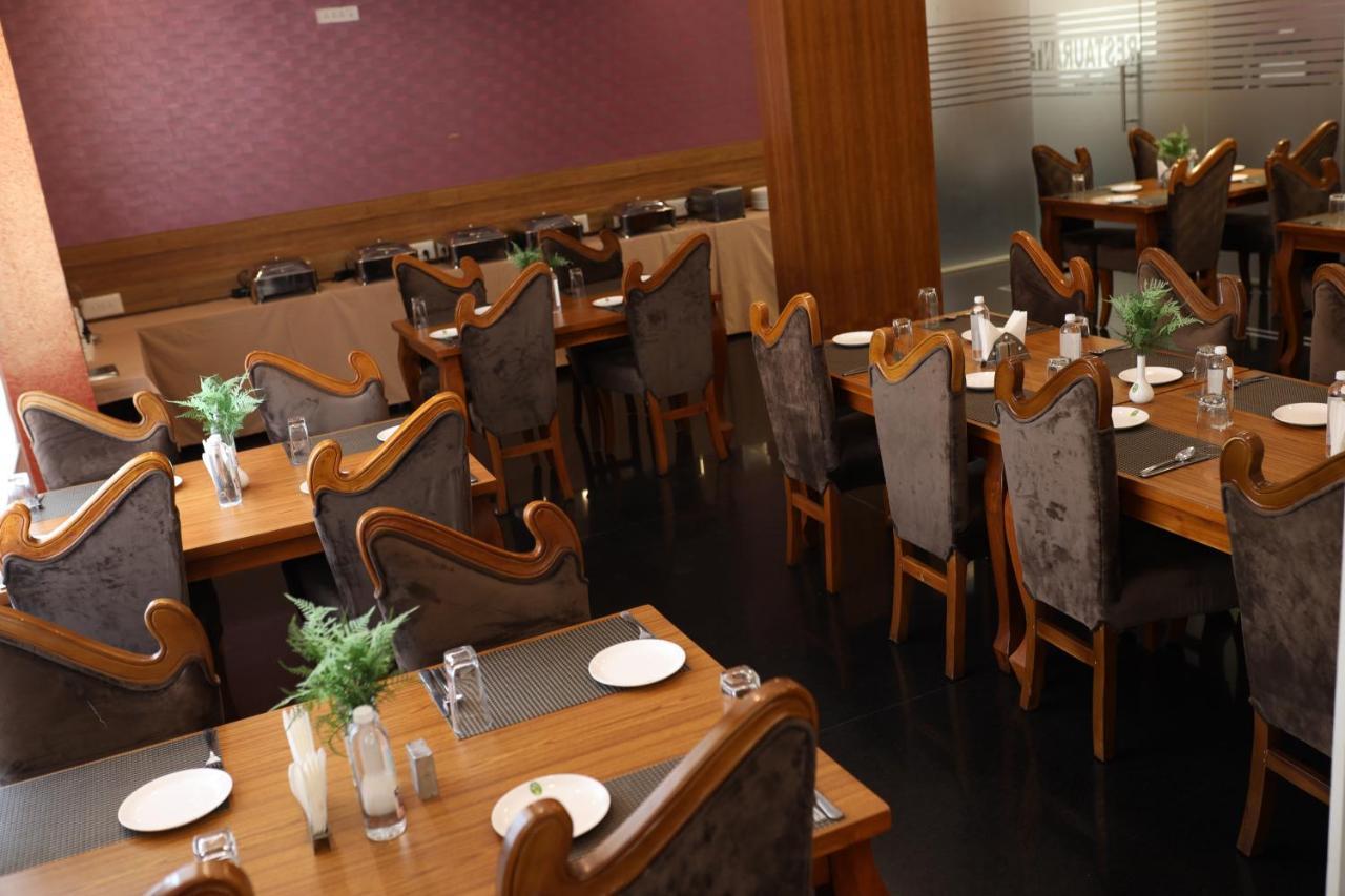 Npg Hotel Bangalore Just 10 Mins Drive From The Kempegowda International Airport Eksteriør billede